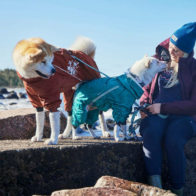 Hurtta Mudventure Overall ECO - Hunde tragen wasserdichten Overall, AmbraPet
